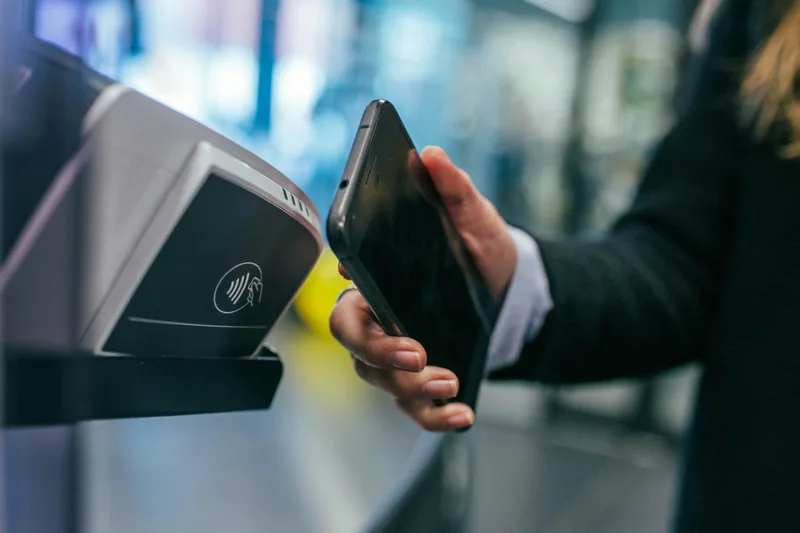Smartphone tap-to-pay for instant AUD deposits at PayID Plinko casinos Australia